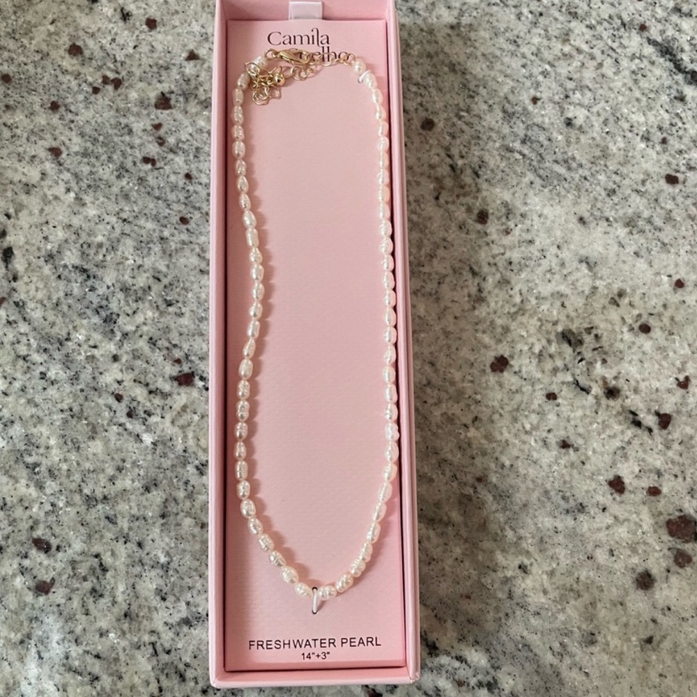 NWT ⚜️🤍⚜️ Camila Coelho Fresh Water Pearl Necklace